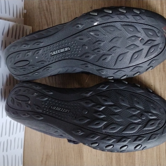 Skechers Sport Women's Breathe Easy Flats - Picture 12 of 12